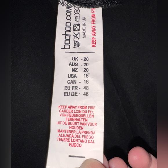 Boohoo plus wrap short sleeved bodysuit, size 16, black, NWT - Picture 14 of 15